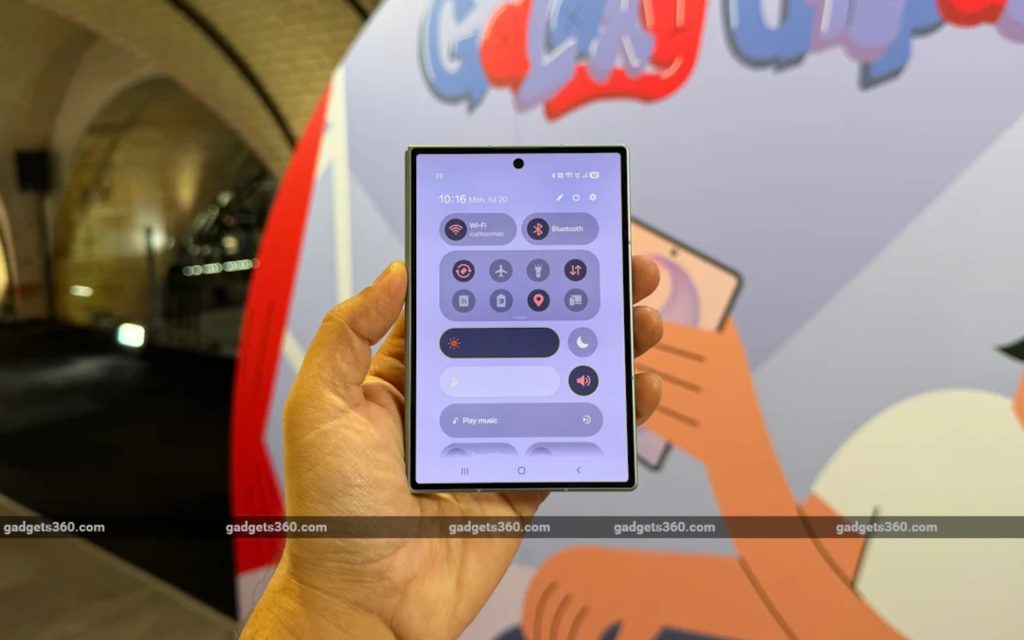Tela interna de 7,6 polegadas ideal para alta produtividade.